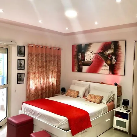 Gardens شقة بافوس